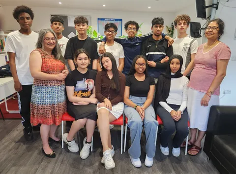 Learn to Excel GCSE class of 2023, students and tutors at our Reading centre
